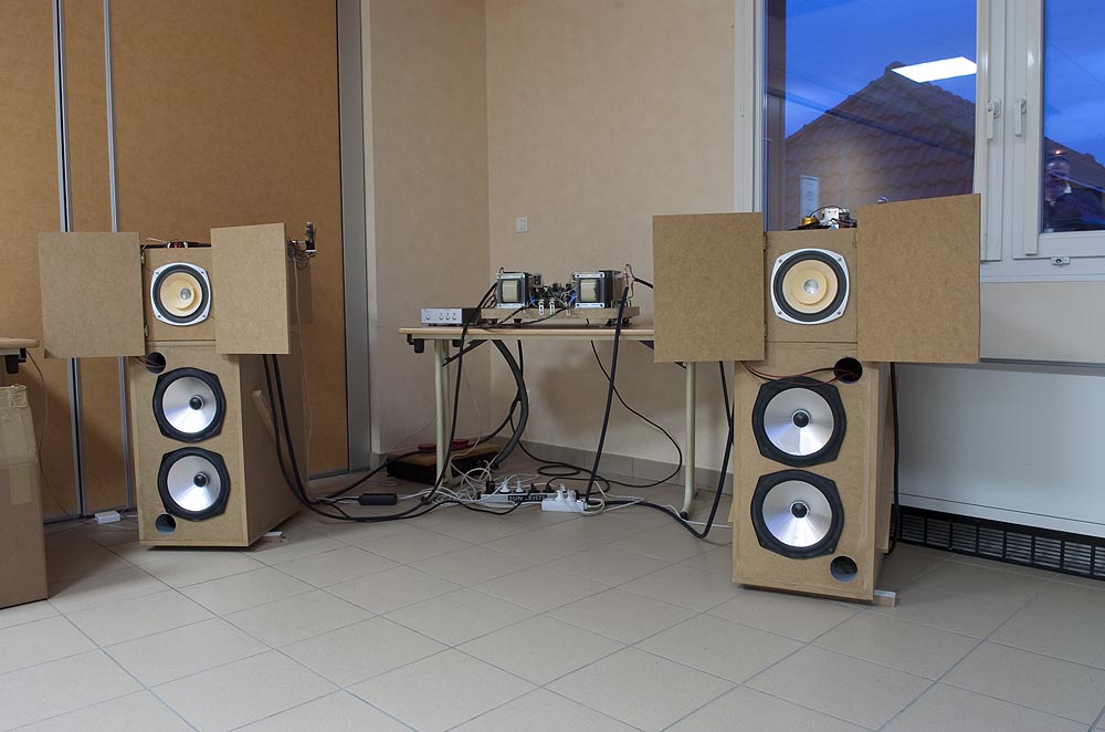 DSC_0419.jpg - Very good setup by Andrejs and Arkadii with field coil drivers and Goerlich woofers
